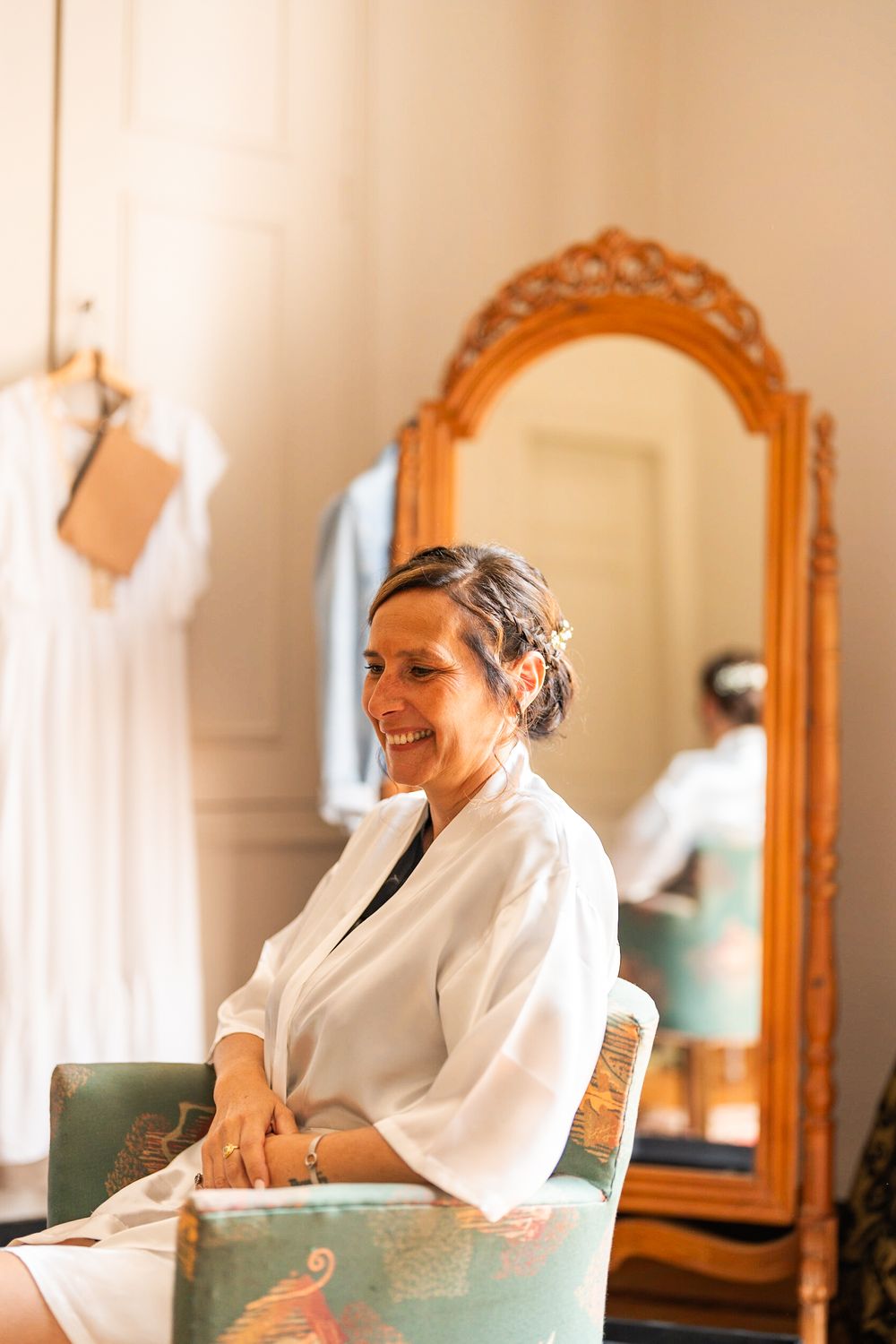préparatifs de la marié, coiffures, maquillage, photographe mariage, tenue de marié, robe de mariage