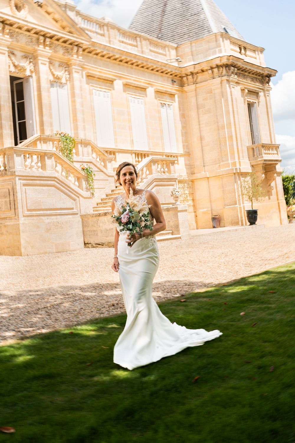 préparatifs de la marié, coiffures, maquillage, photographe mariage, tenue de marié, robe de mariage