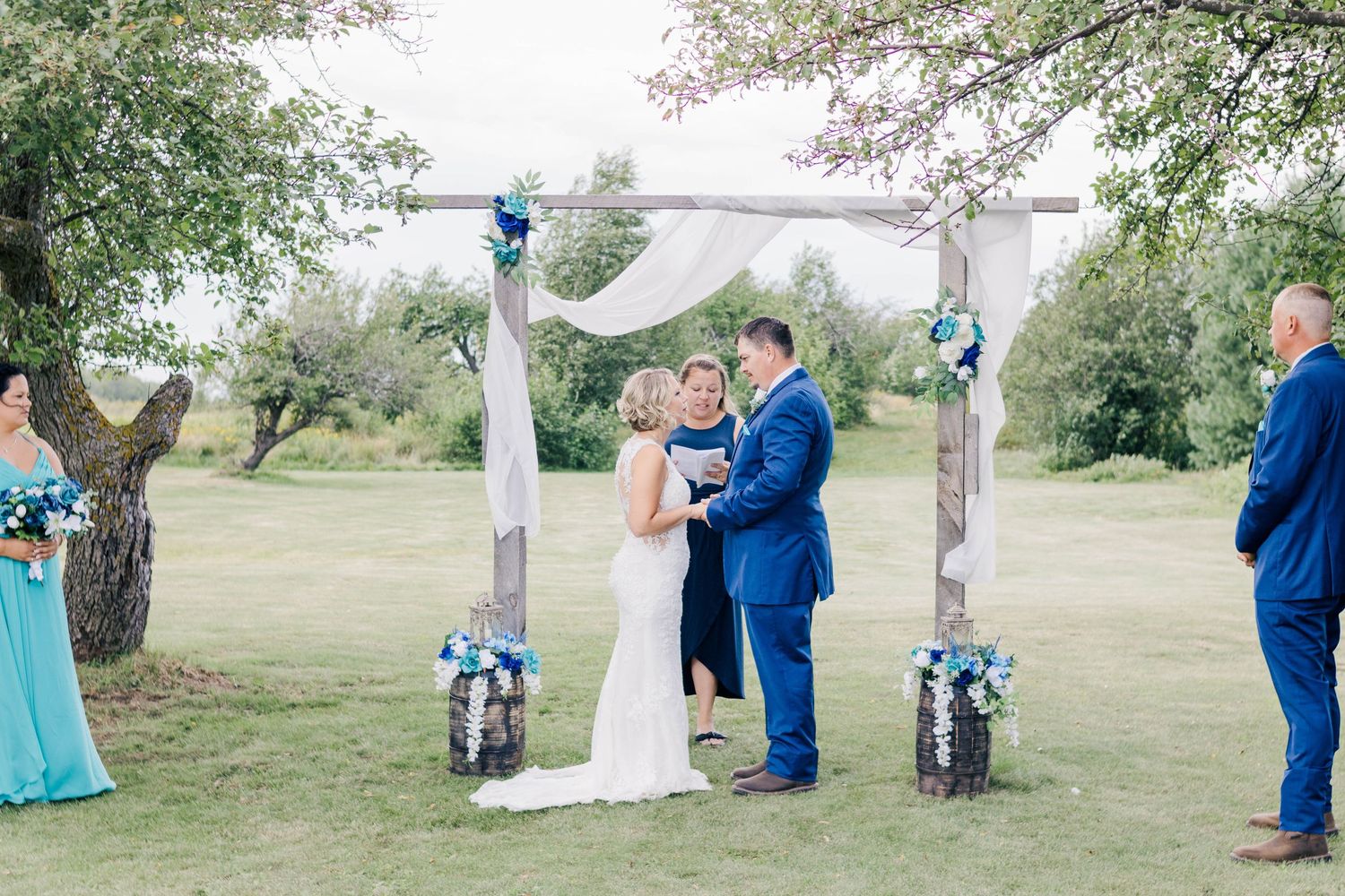 L'Anse Michigan Wedding Photographer Linden Creek Farm