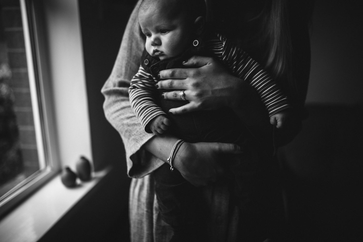 Mothering Sessions by Kellie Scott Photography. Motherhood photography. Mummy and Me Photos. Natural family photos.