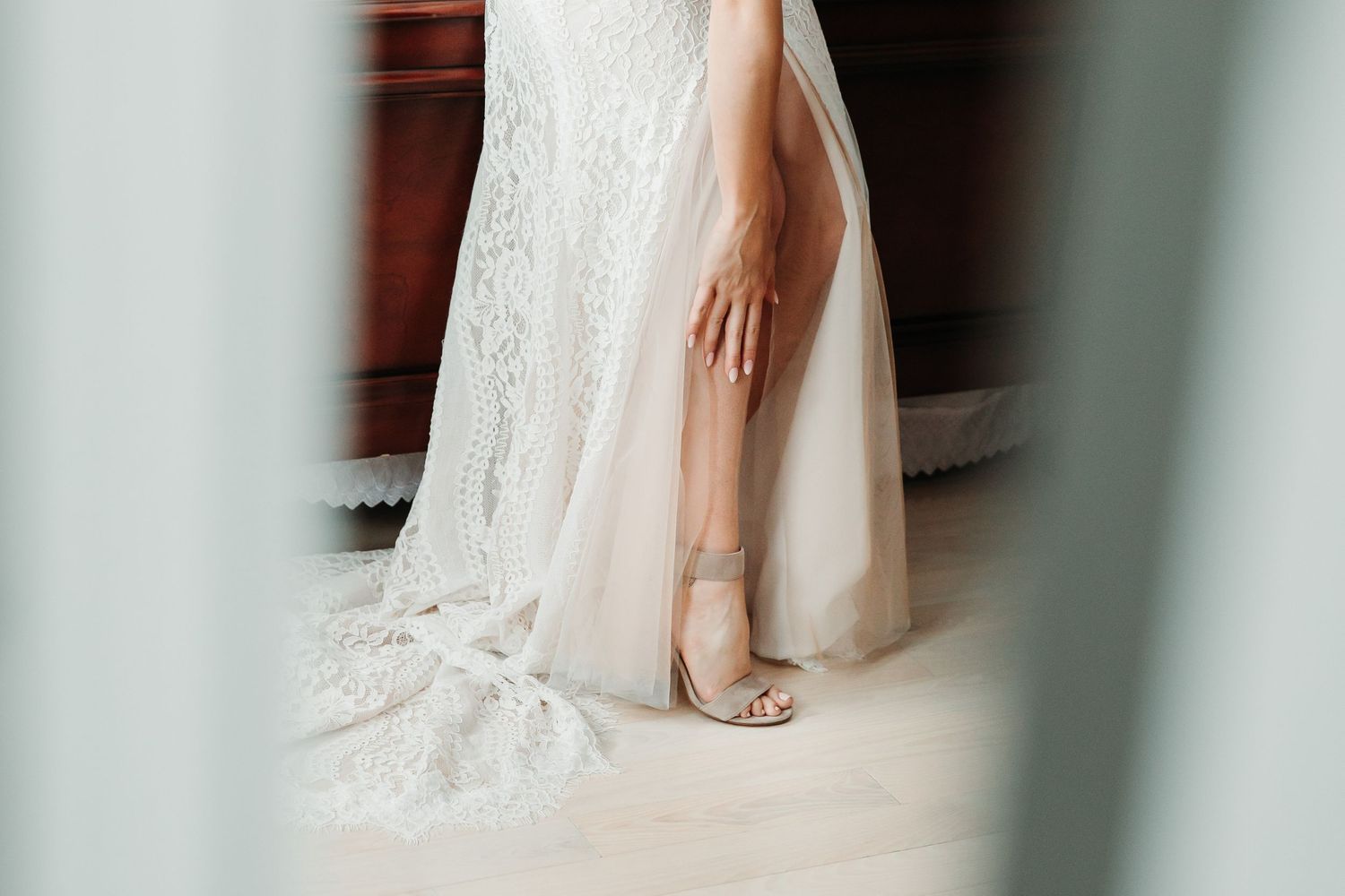 Grand Luxe Event Boutique and Mint Room Studios Toronto Wedding Photos by Shawn Van Daele