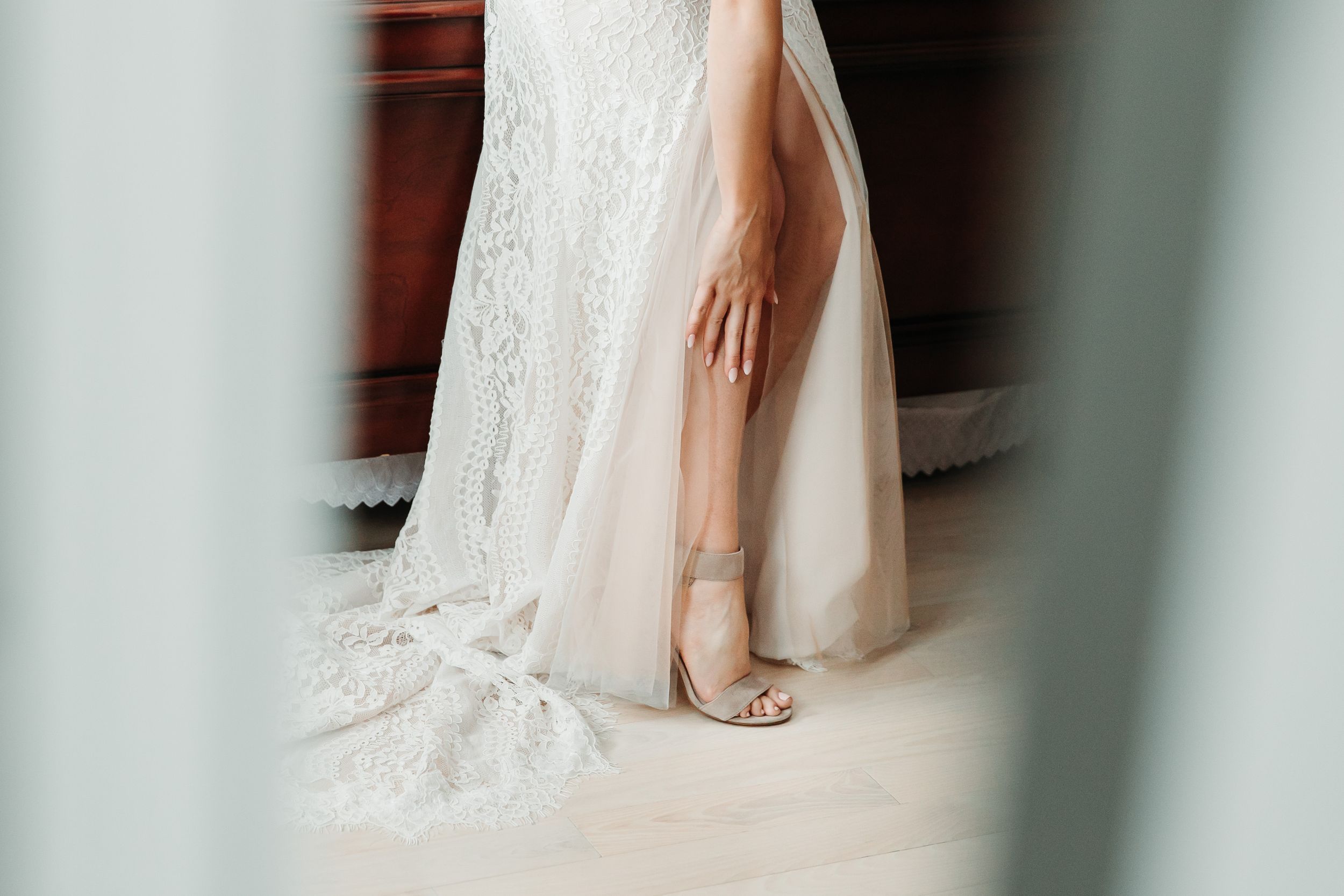 Grand Luxe Event Boutique and Mint Room Studios Toronto Wedding Photos by Shawn Van Daele