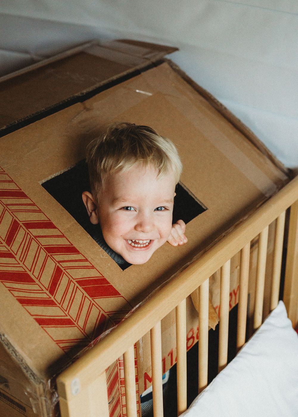 warming up big sibling lifestyle newborn session