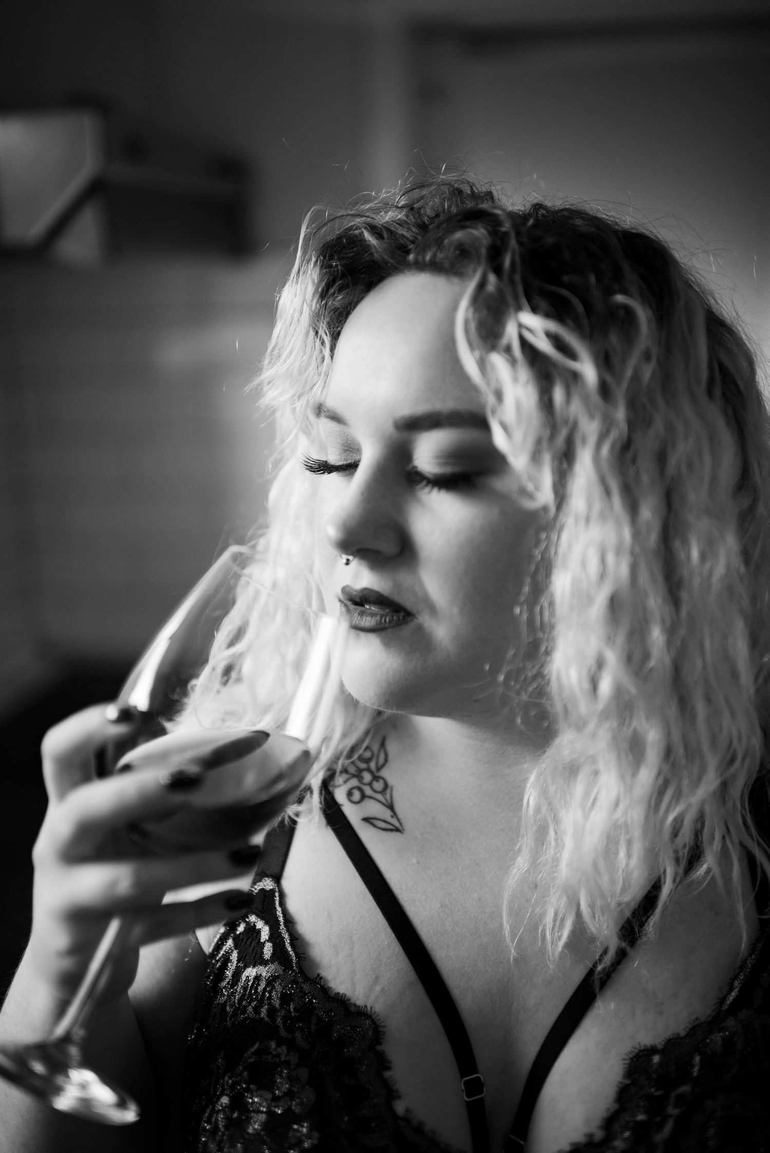 boudoir christchurch, new zealand boudoir, boudoir photography, women's portraits, empowering women, body positive