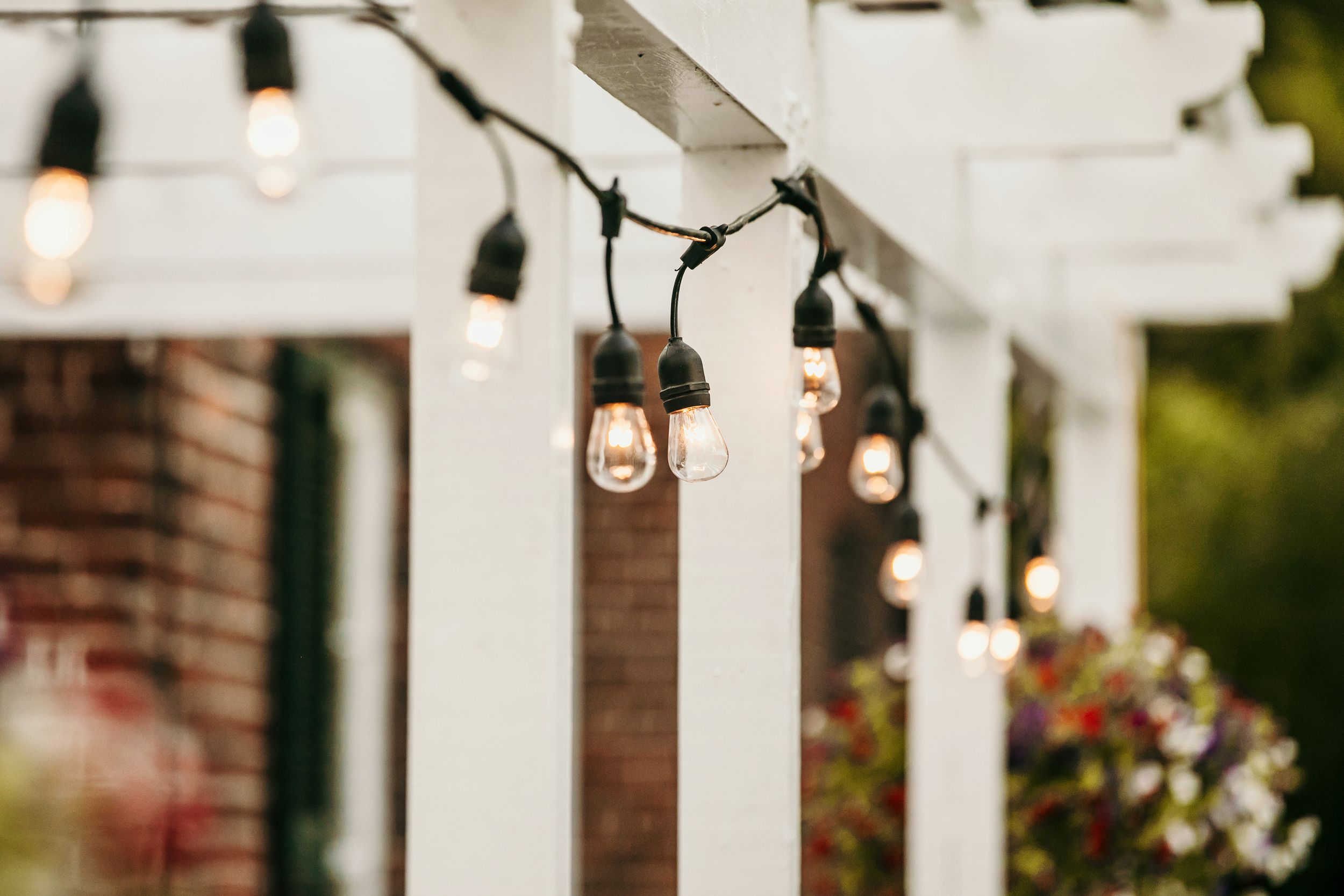 Rustic Farmhouse Backyard Wedding Photos by London Ontario Photographer Shawn Van Daele