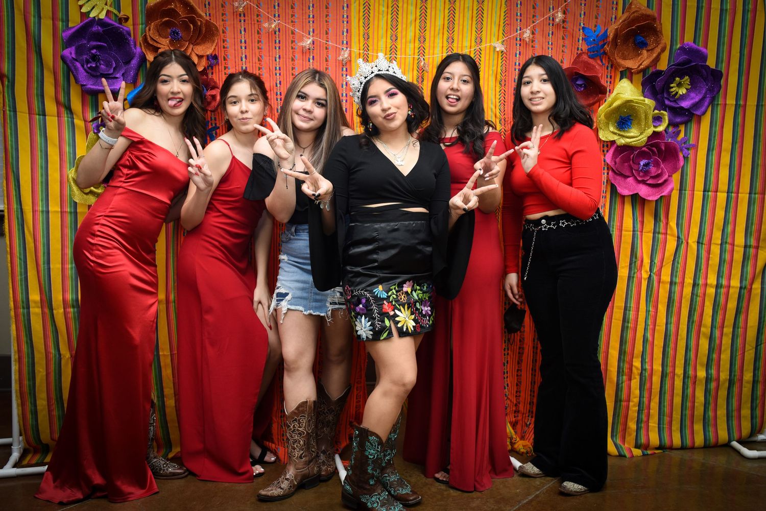 quince court of honor quince photography and video DFW's Best Quince Photographers