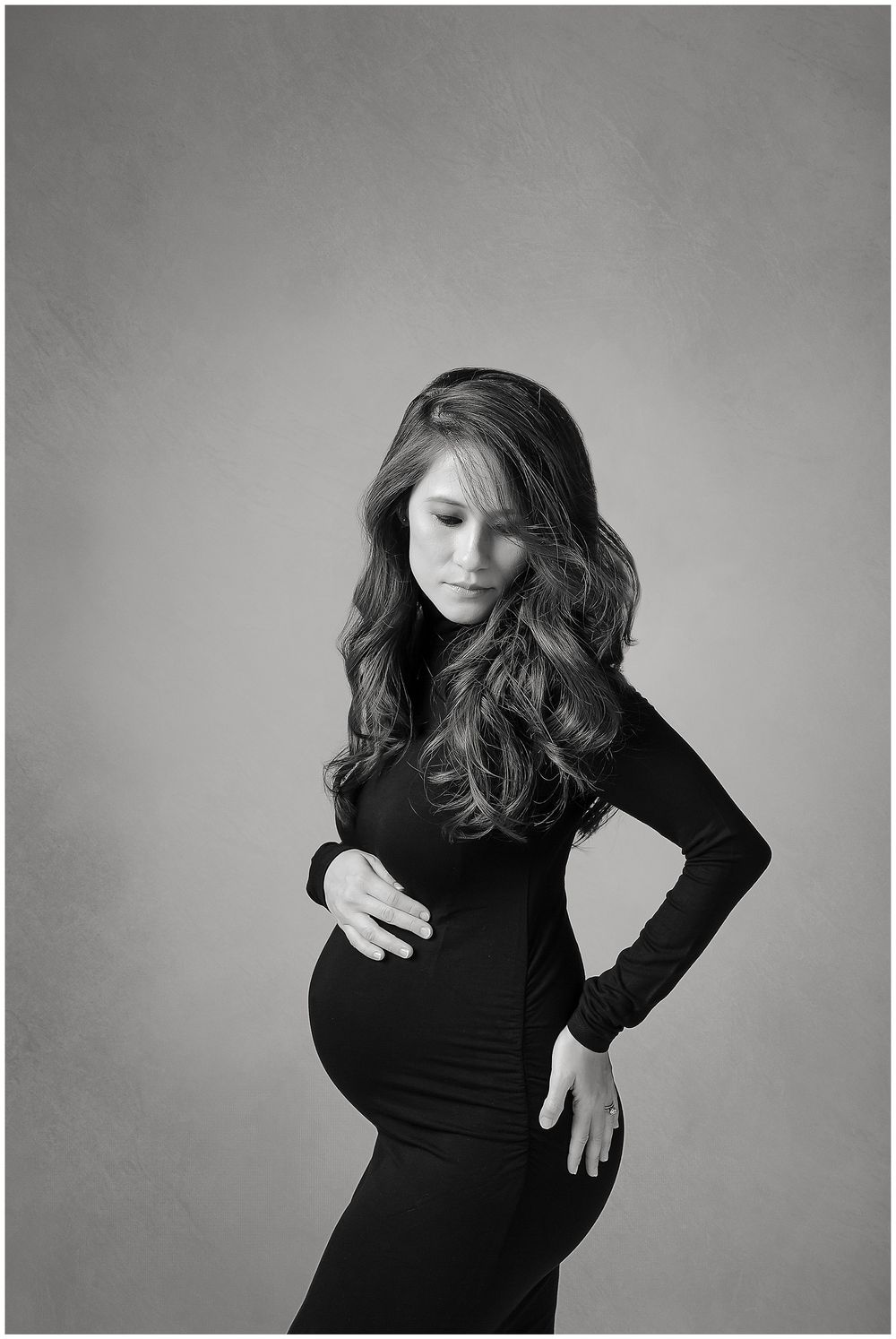 Austin Newborn Photography Maternity Portrait Modern maternity black and white texture background