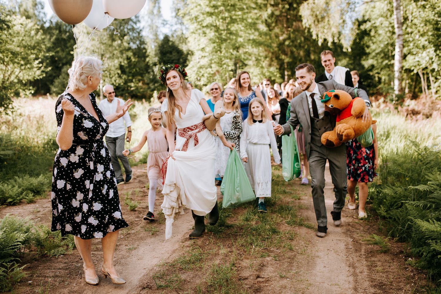 Jaunā pāra sagaidīšanas tradīcijas