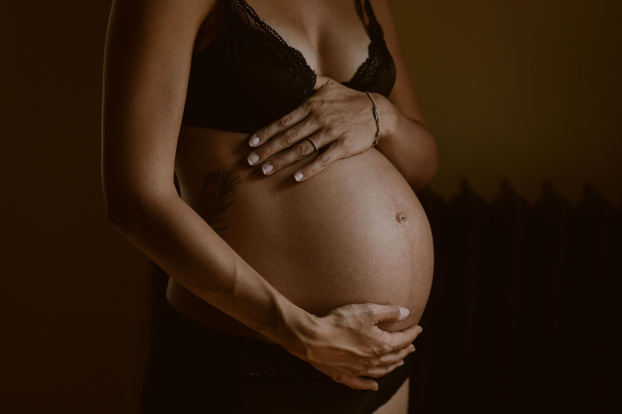 pregnant body belly