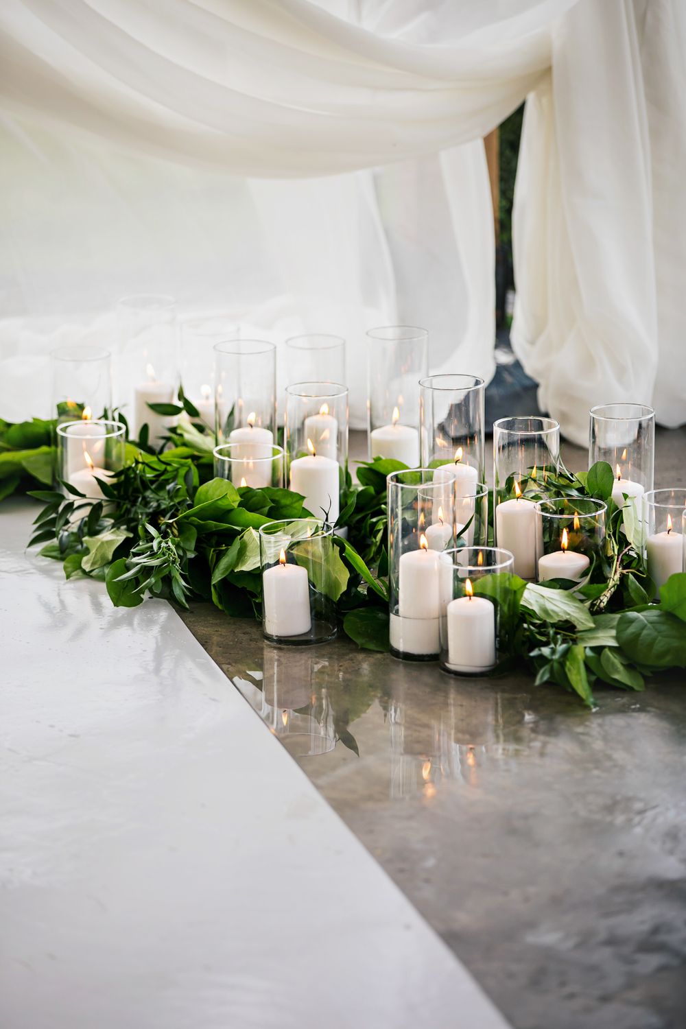 Cute and quirky little wedding in Schomberg and Arlington Estate by photographer Shawn Van Daele