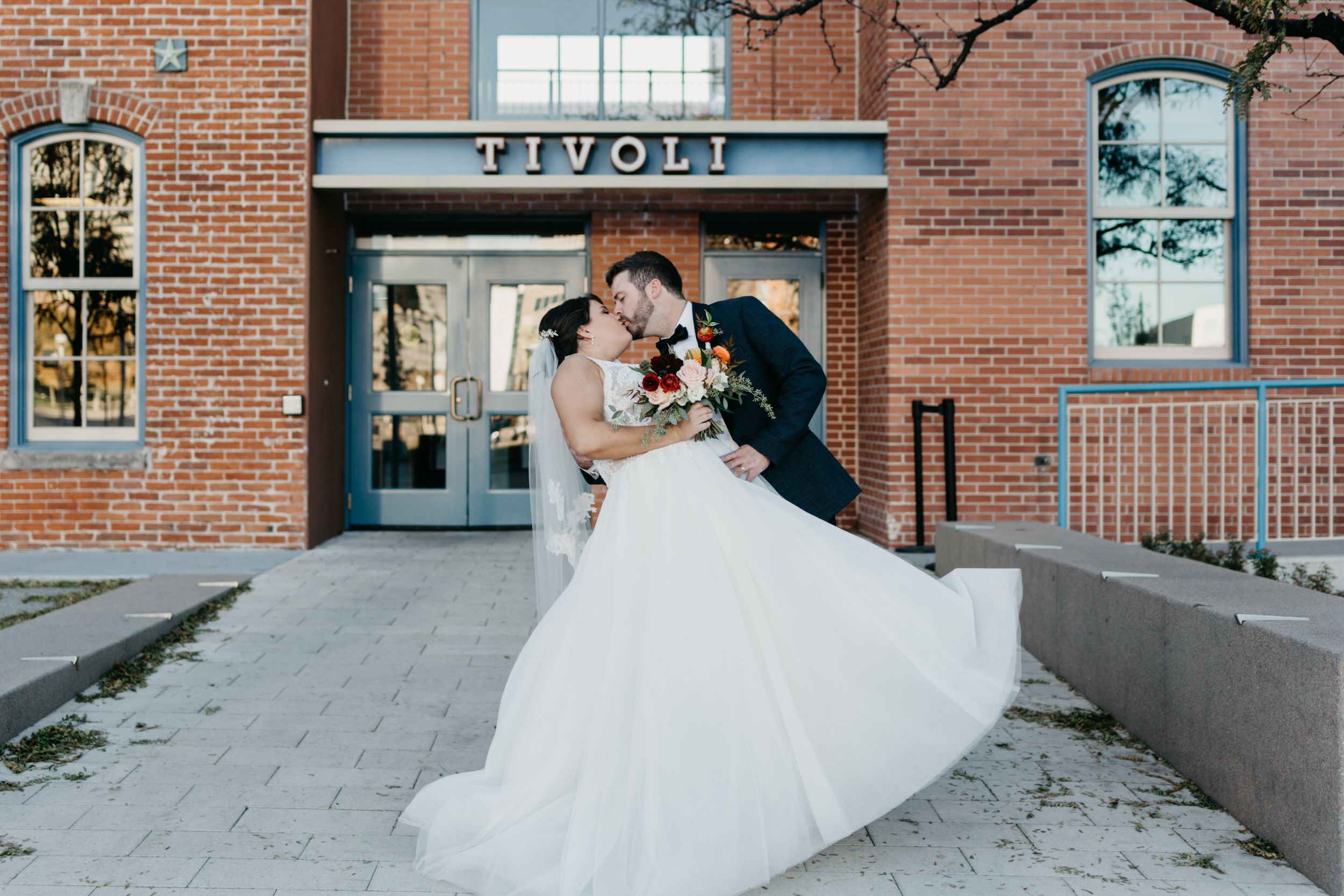 bride groom portraits, denver, colorado, classic, beautiful, mansion, romantic, wedding, denver, ideas, inspiration