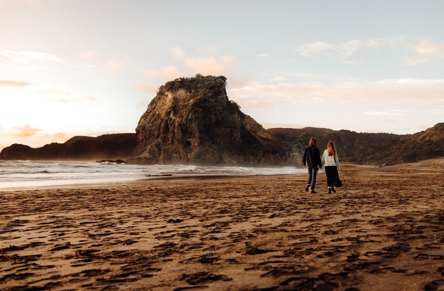 Lovers and the Lion Rock for their engagement session with Apertured Media-Auckland Wedding and Elopement Photographer