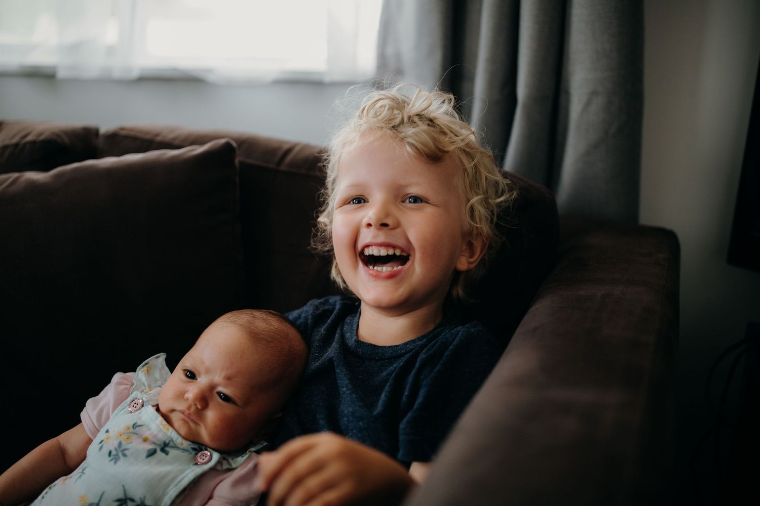 sibling photo during newborn session