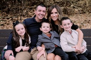 family photography photographer winter Farmington Utah lifestyle kaysville Davis County photographer