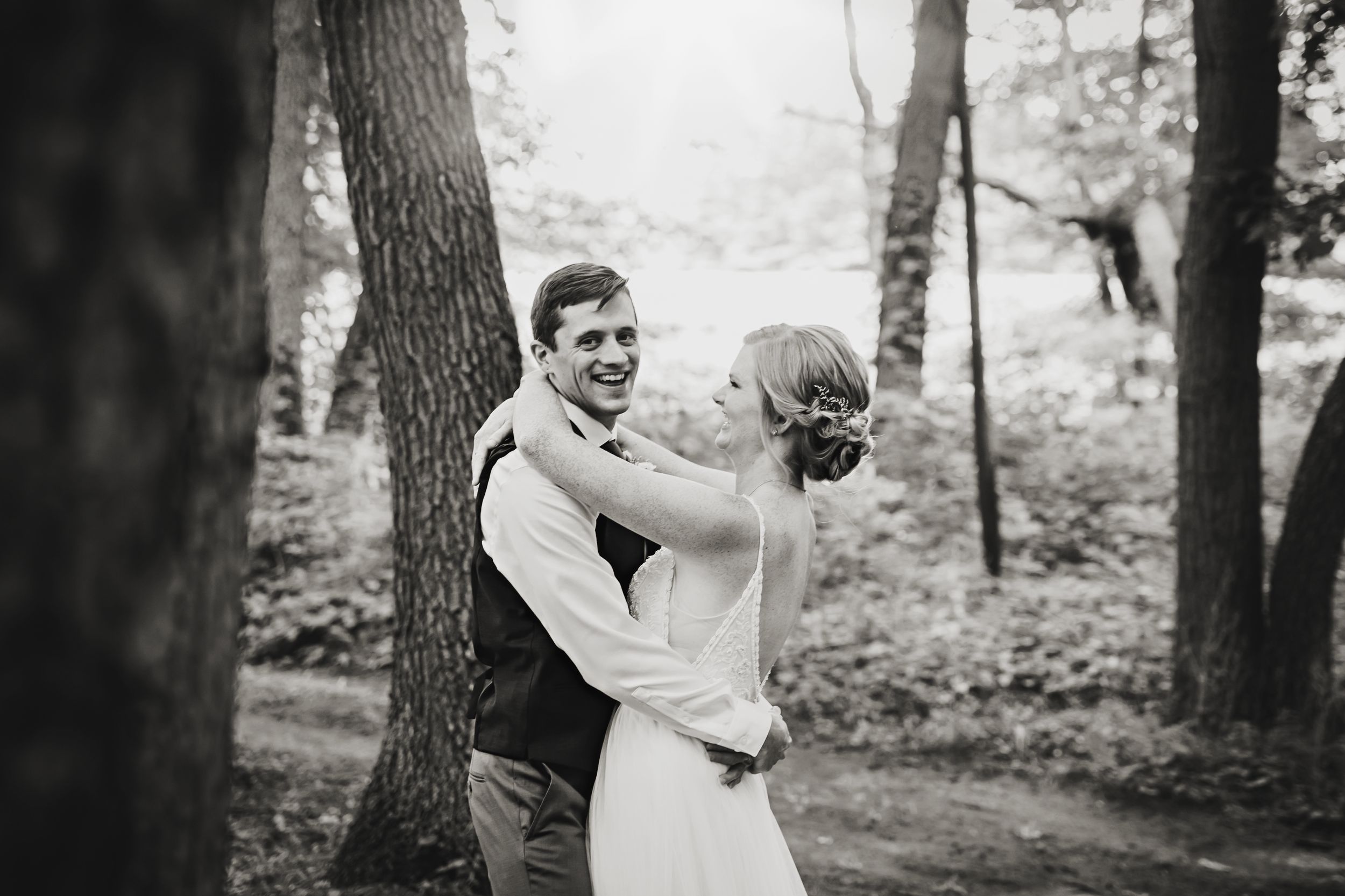 Charming rustic backyard wedding in Mount Brydges Ontario by London photographer Shawn Van Daele