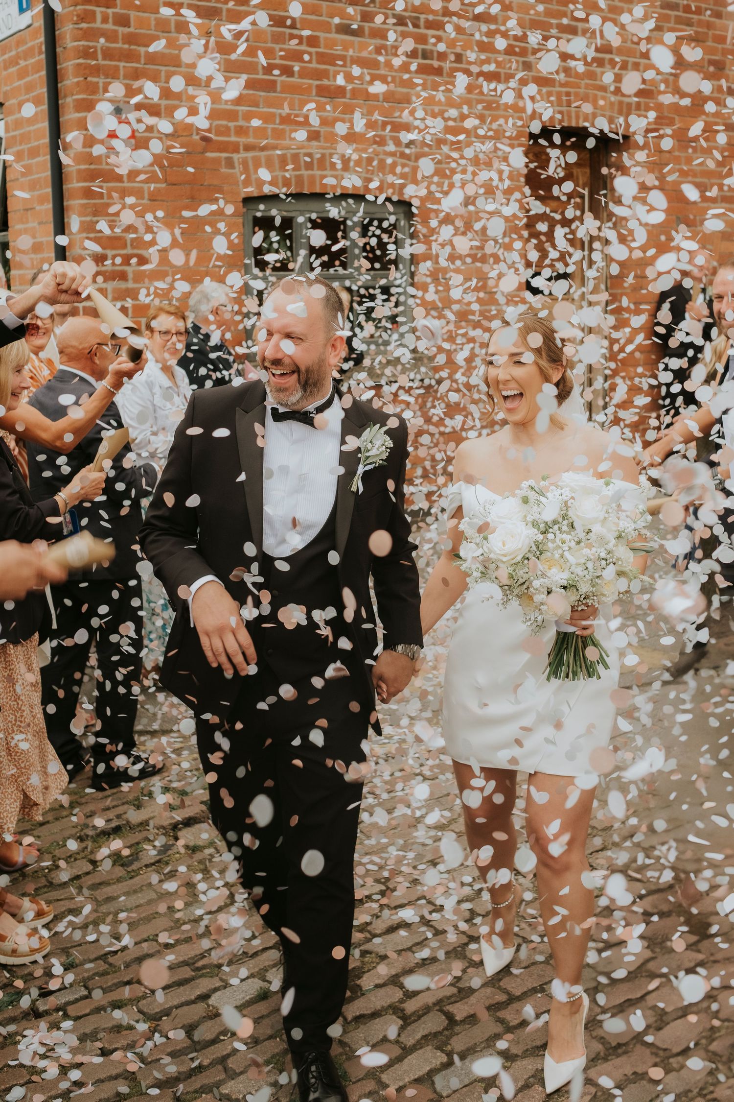 maternity photographer, Manchester Wedding photographer, editorial, confetti shot, confetti cannon, bride to be