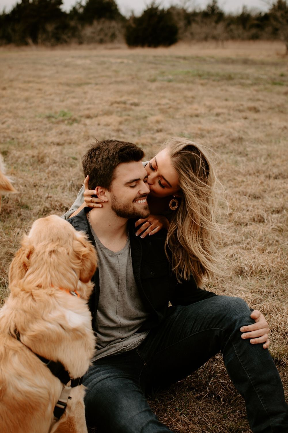 Waco, Texas Wedding and Engagement Photographer couples and engagement photo shoot ideas