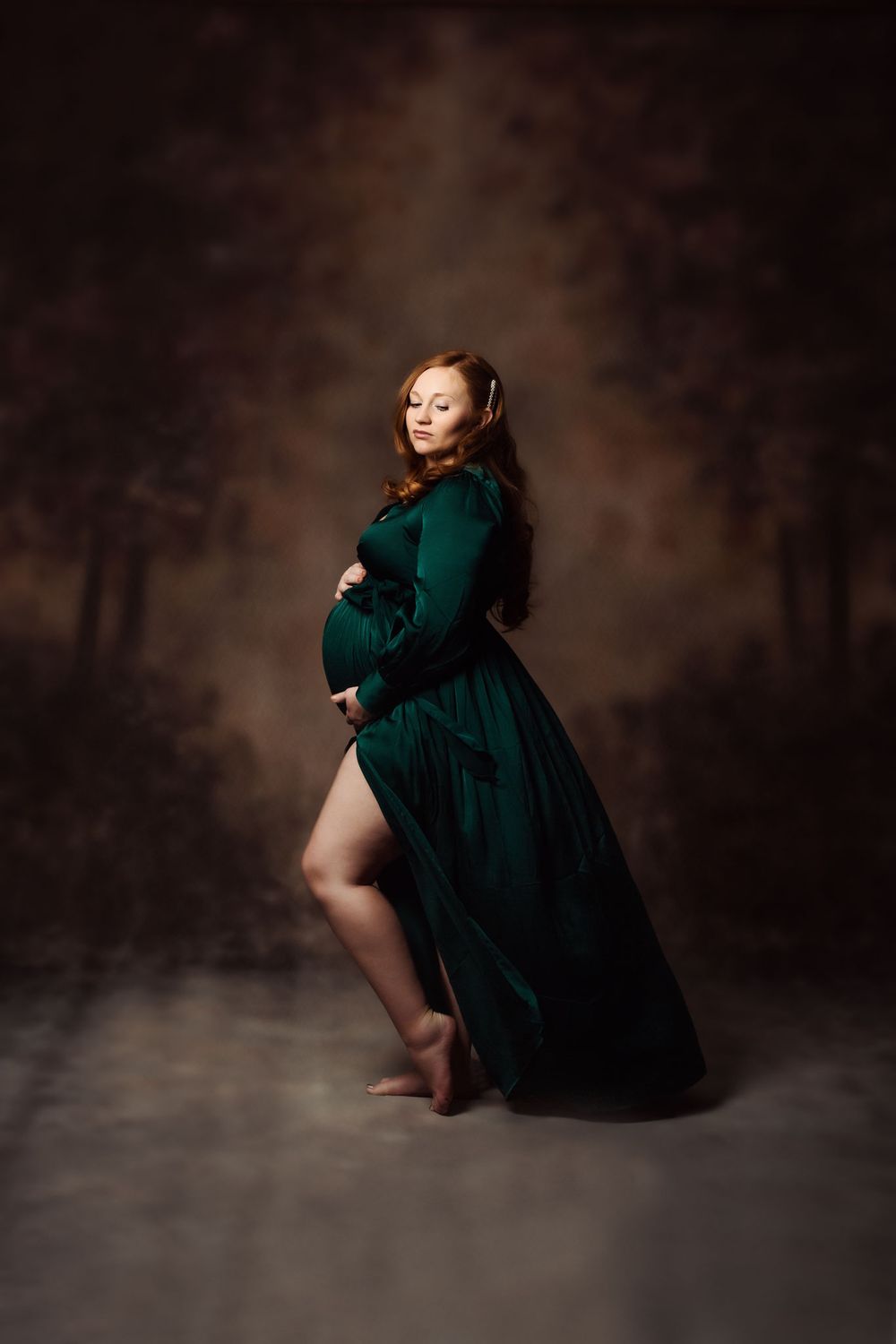 Omaha maternity portrait taken by Nicci Smith Photography.