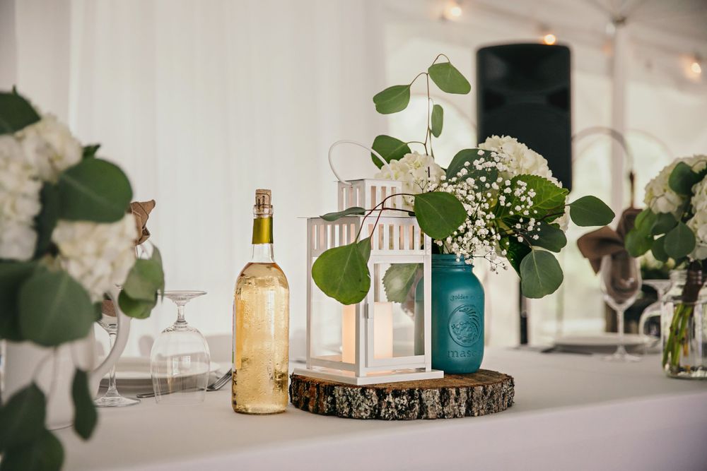 Rustic Farmhouse Backyard Wedding Photos by London Ontario Photographer Shawn Van Daele
