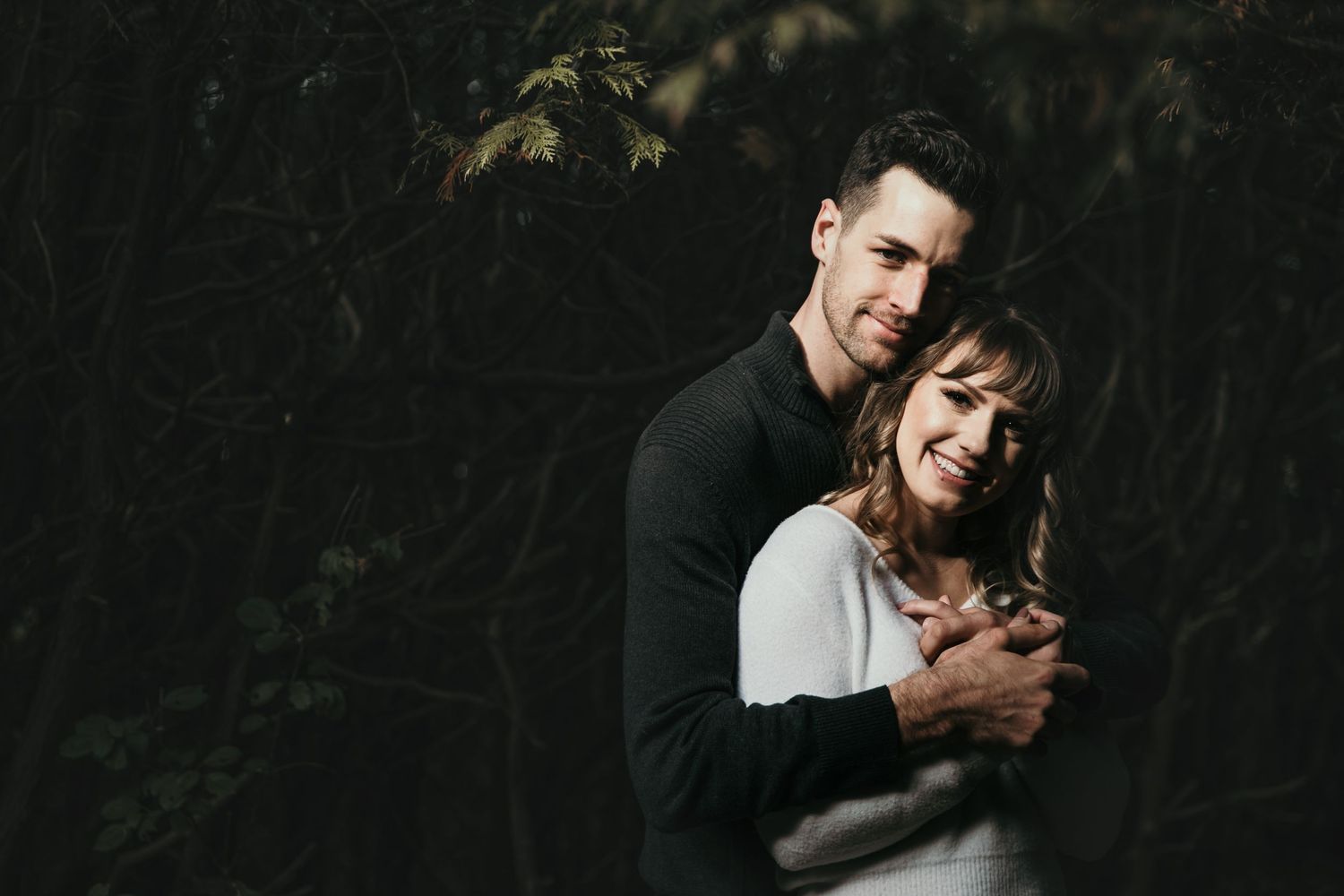 Fall engagement photos at Fanshawe Conservation Area London Ontario by photographer Shawn Van Daele