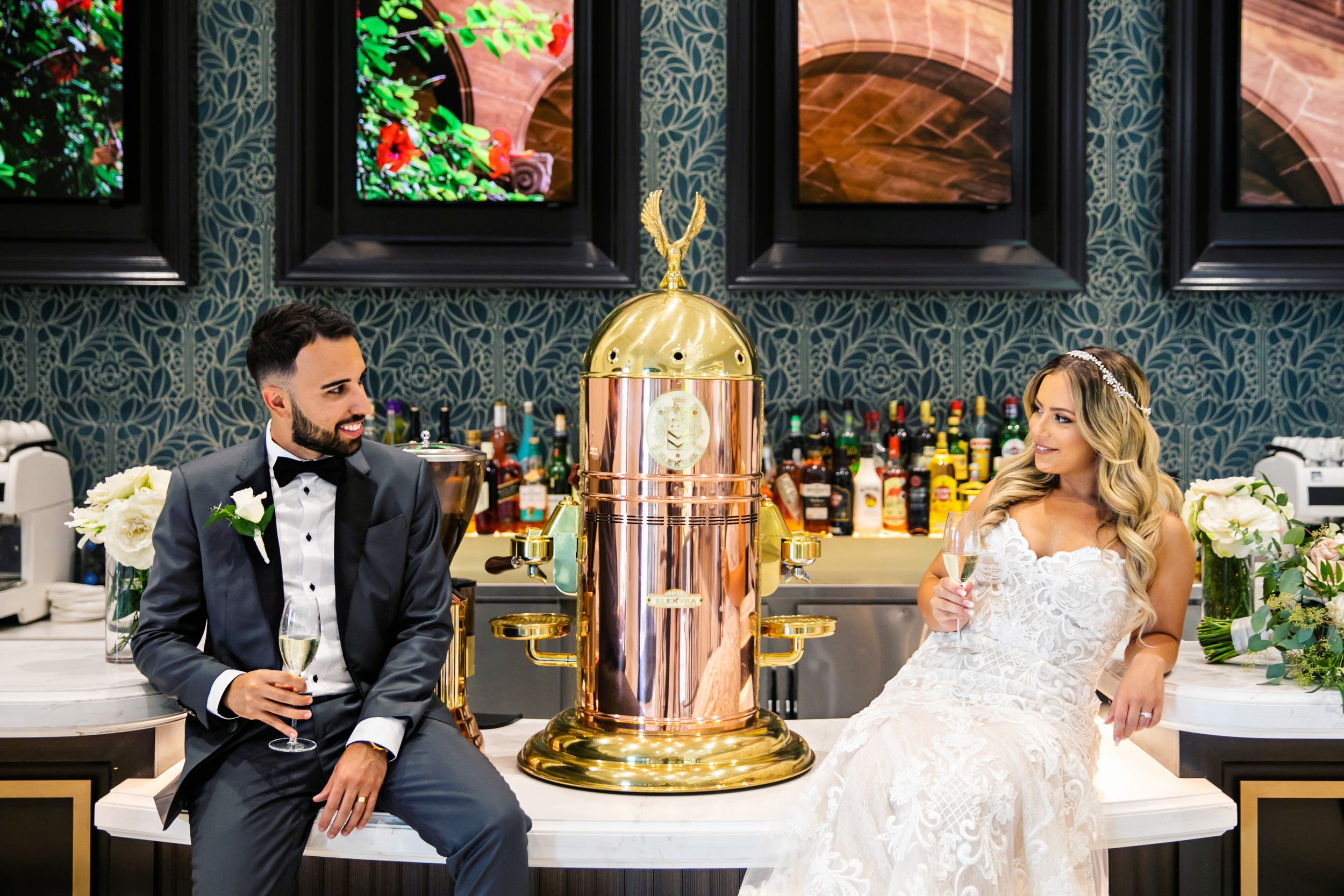 Cute and quirky little wedding in Schomberg and Arlington Estate by photographer Shawn Van Daele