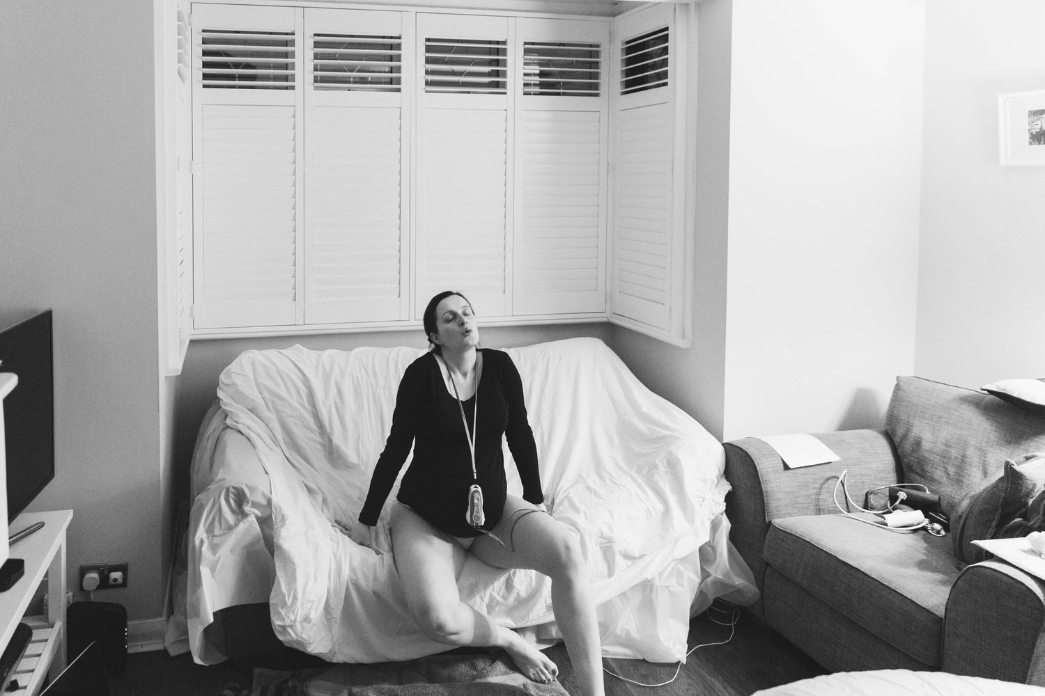 hypnobirthing woman at home