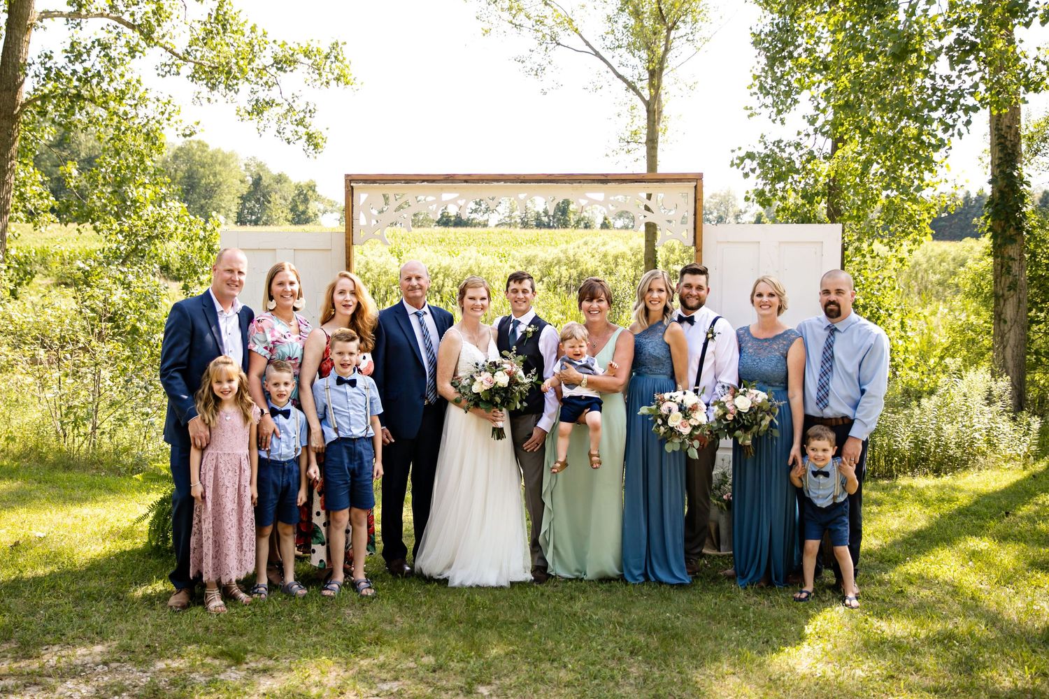 Charming rustic backyard wedding in Mount Brydges Ontario by London photographer Shawn Van Daele
