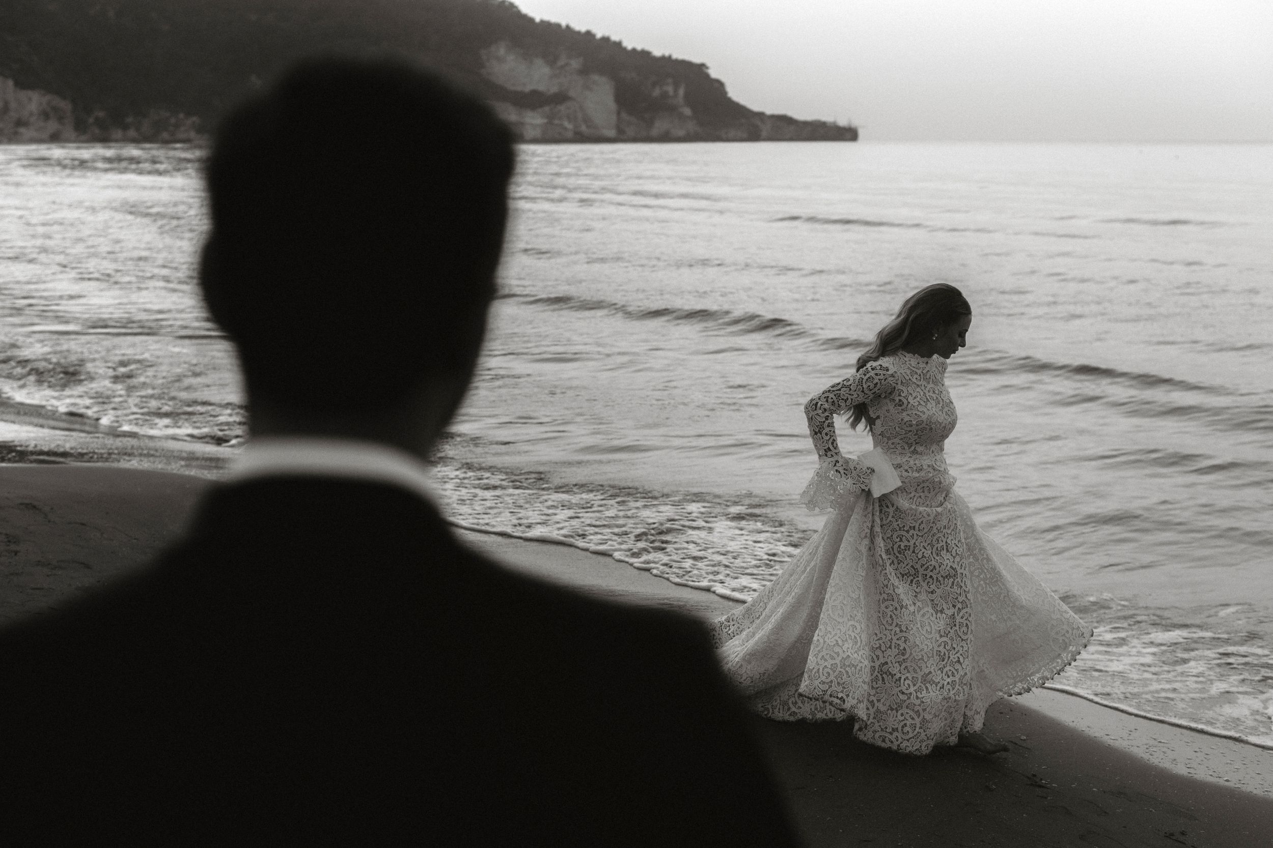 Post wedding - coppia - fuga d'amore - mare - spiaggia - scambio di promesse - Puglia