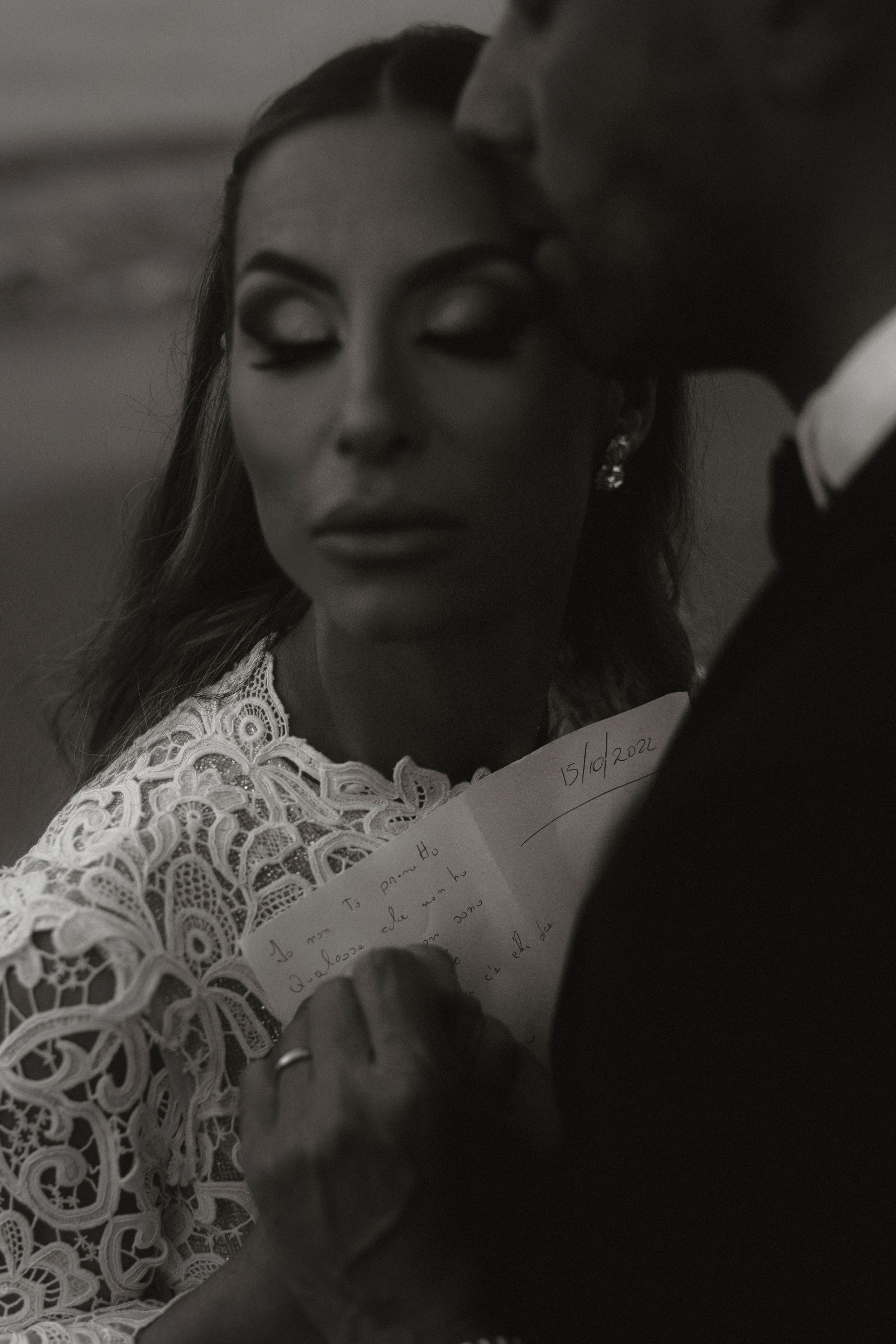 Post wedding - coppia - fuga d'amore - mare - spiaggia - scambio di promesse - Puglia