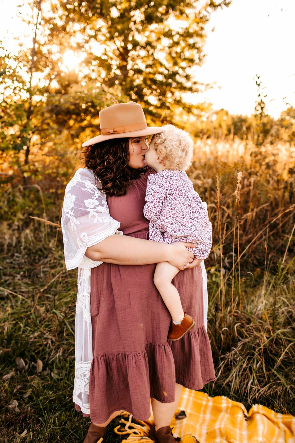 St. Louis Photographer | St. Louis family photographer | foristell mo | wentzville photographer | family photo outfit