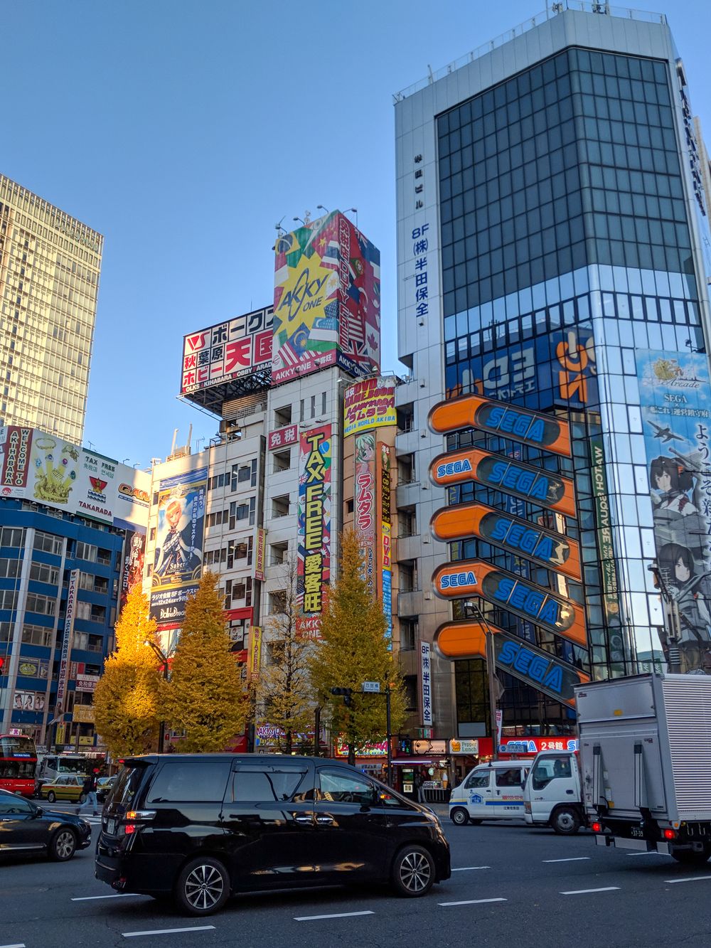 Akihabra-Tokyo-Japan-Buildings-cars-downtown