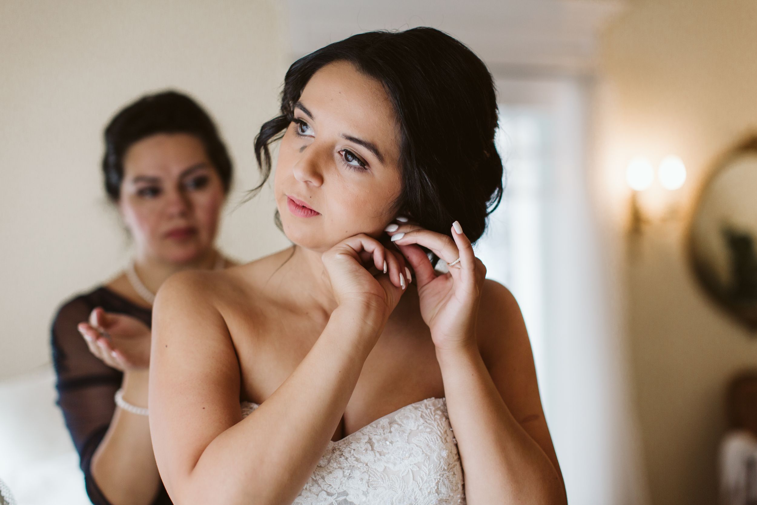 dress inspiration, colorado, Denver wedding venues, bridal portraits, winter, wedding, photographer