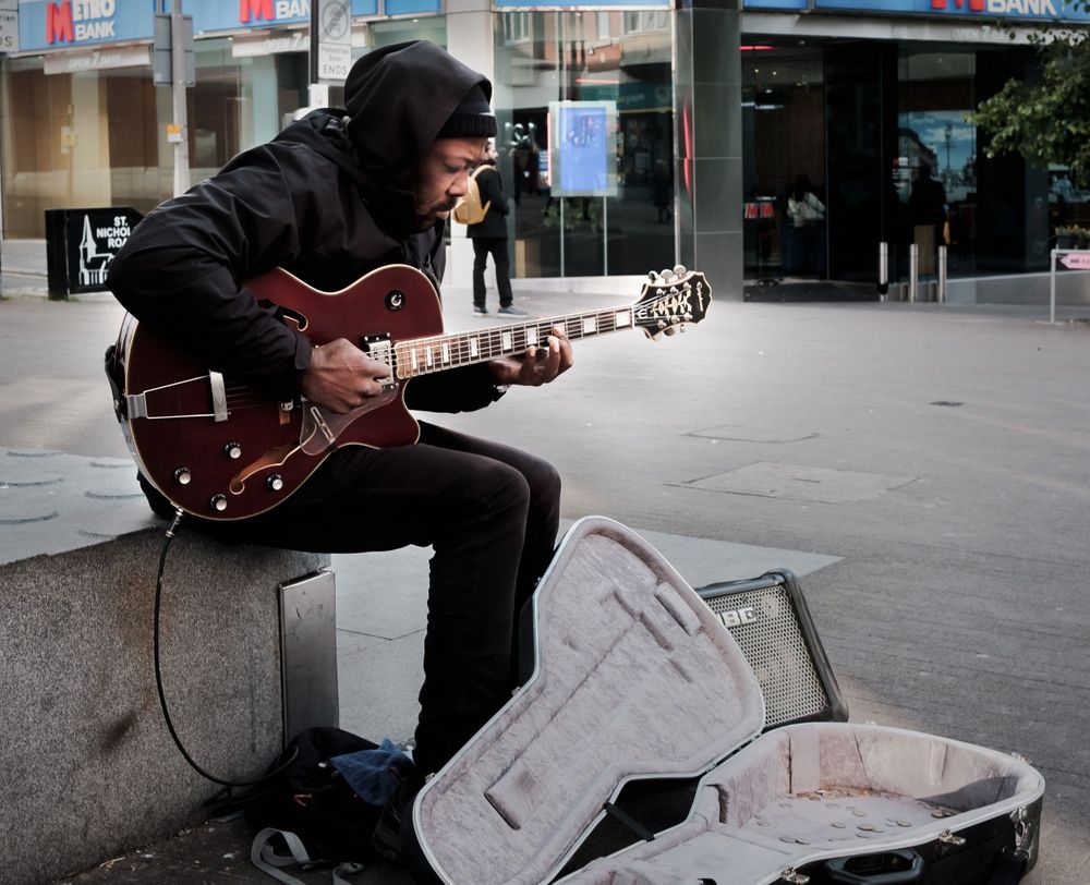 Guitarist on Sutton High Street