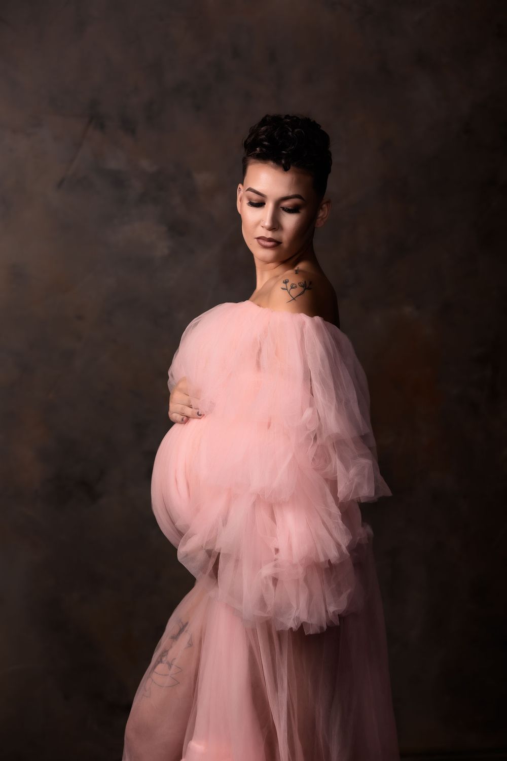 Omaha fine art maternity portrait taken at studio 108.