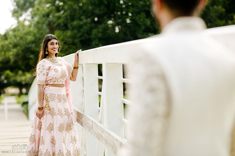 how to shoot harsh sunlight engagement photos