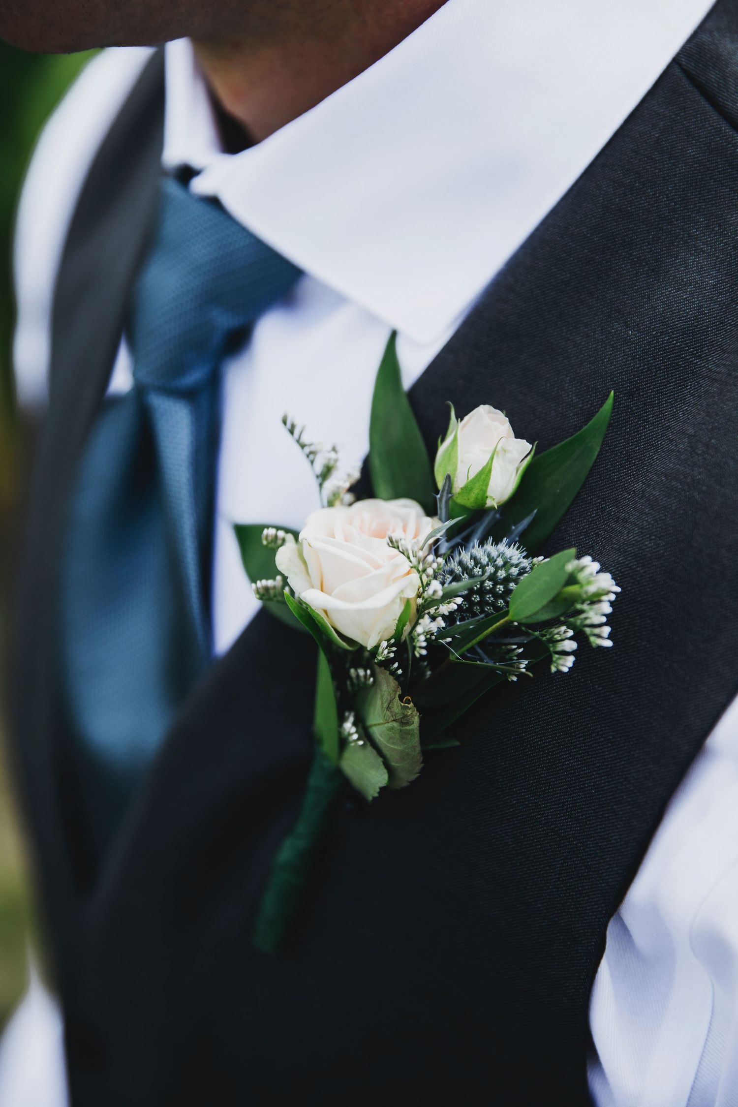 Charming rustic backyard wedding in Mount Brydges Ontario by London photographer Shawn Van Daele