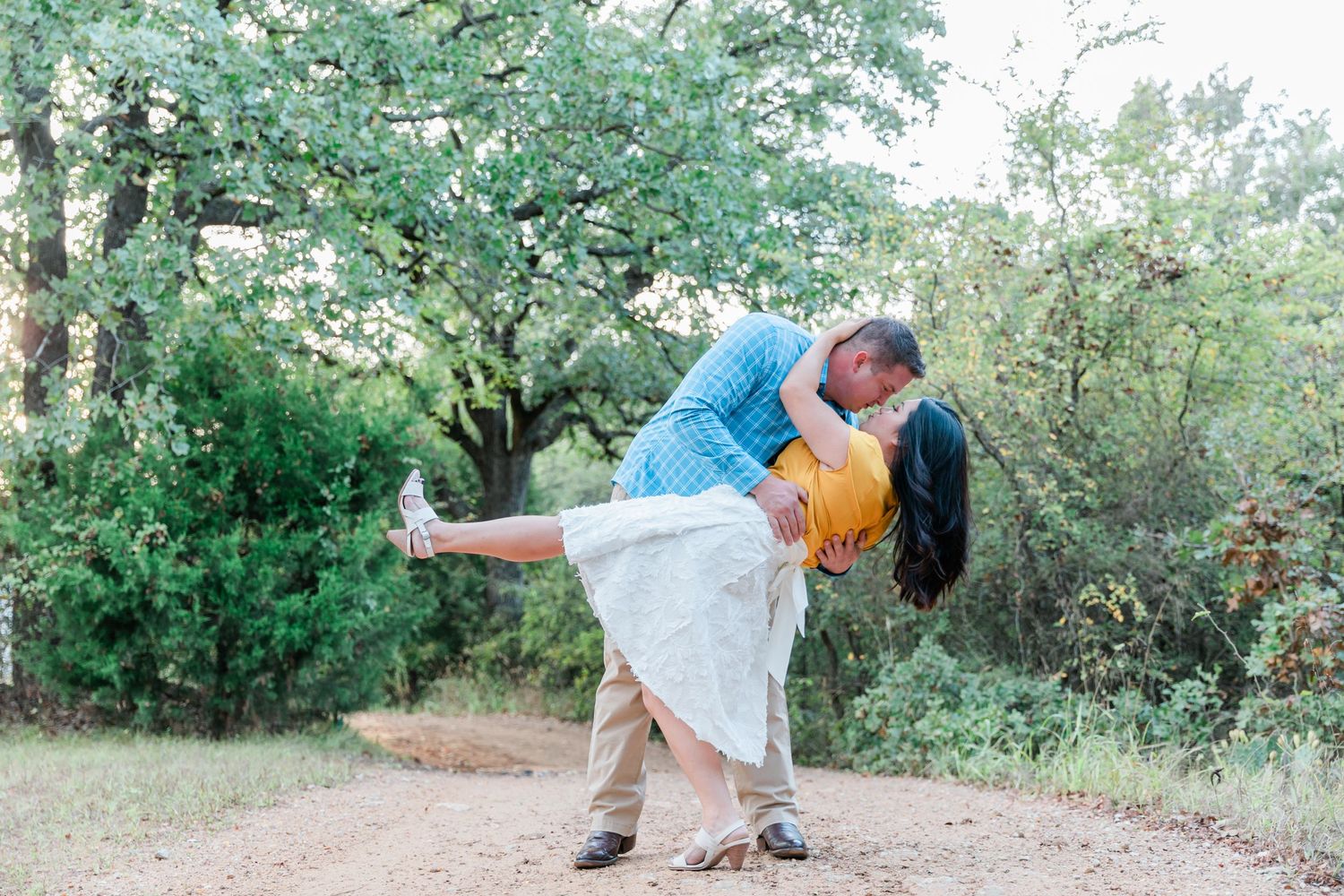 LOVE-ENGAGEMENT-TEXAS-FALL-MANSFIELD