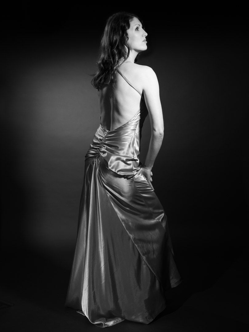Retro portraits recreating the 1940s Golden Age of Hollywood photos