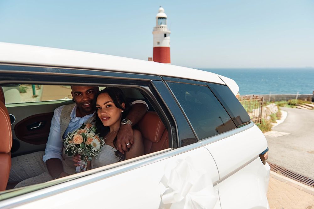 Range Rover wedding couple portrait