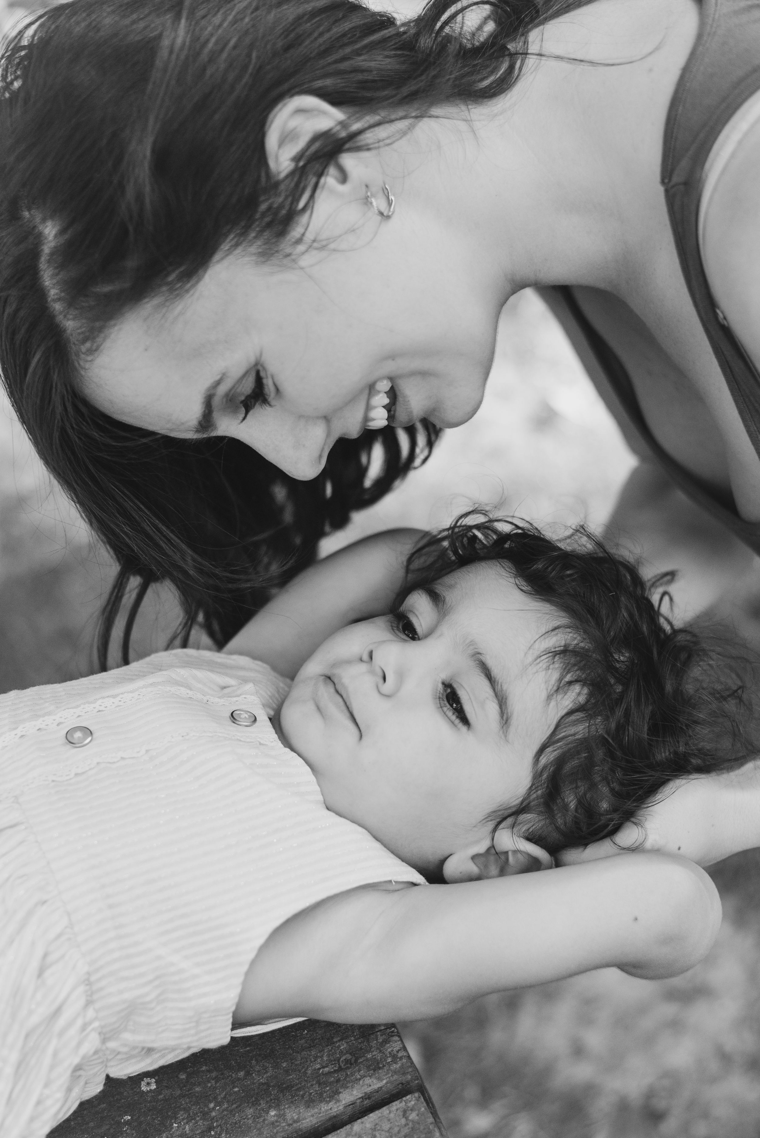 Mom and daughter laughing in Pittsburgh Pennsylvania in black and white