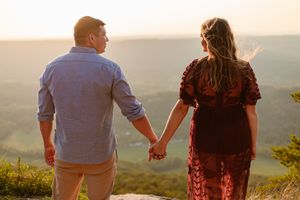 Couple eloping at one of the best places to elope in Tennessee, Lookout Mountain