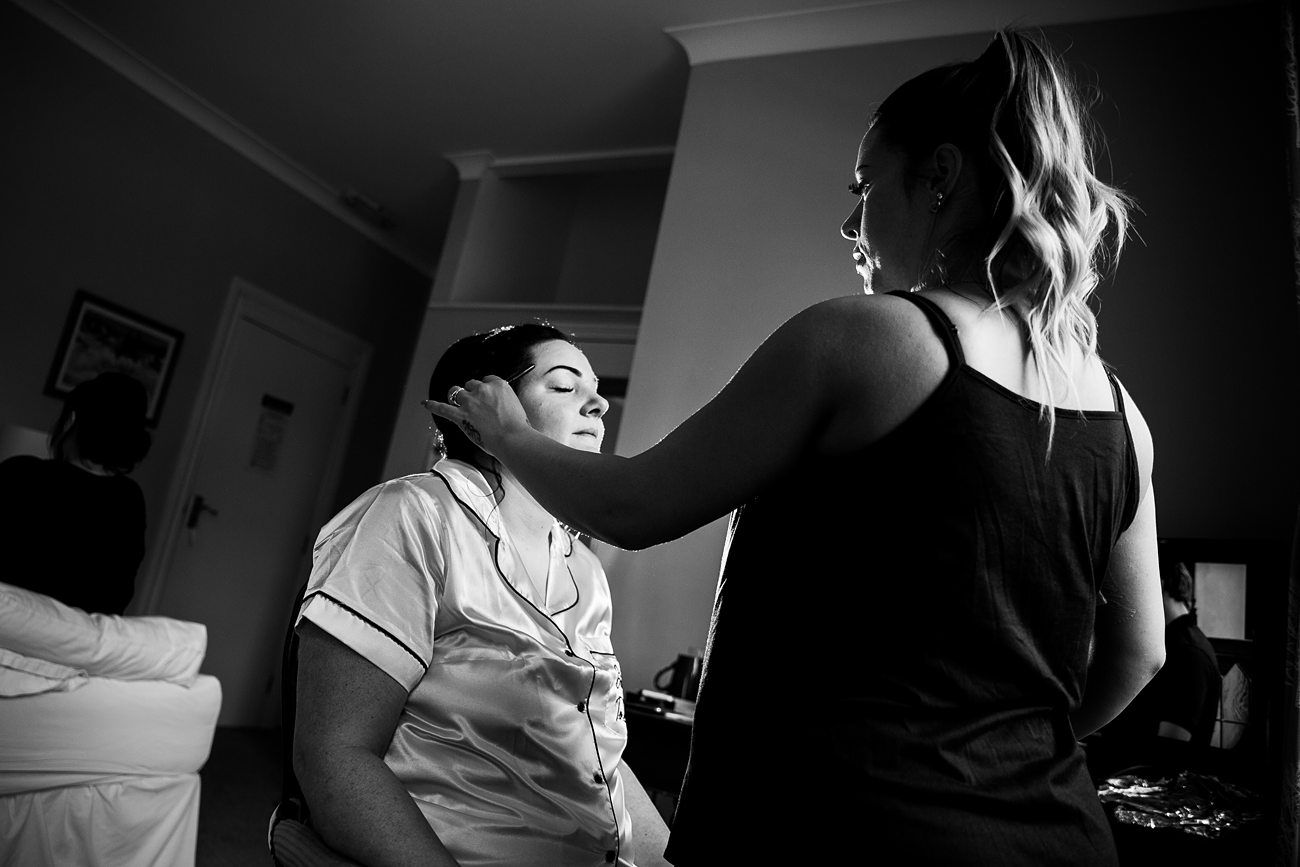 Bridal-Prep-at-the-Walnut-Tree-Inn