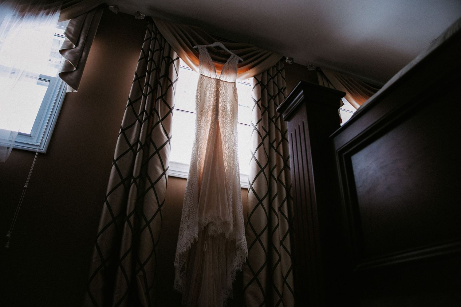 Grand Luxe Event Boutique and Mint Room Studios Toronto Wedding Photos by Shawn Van Daele