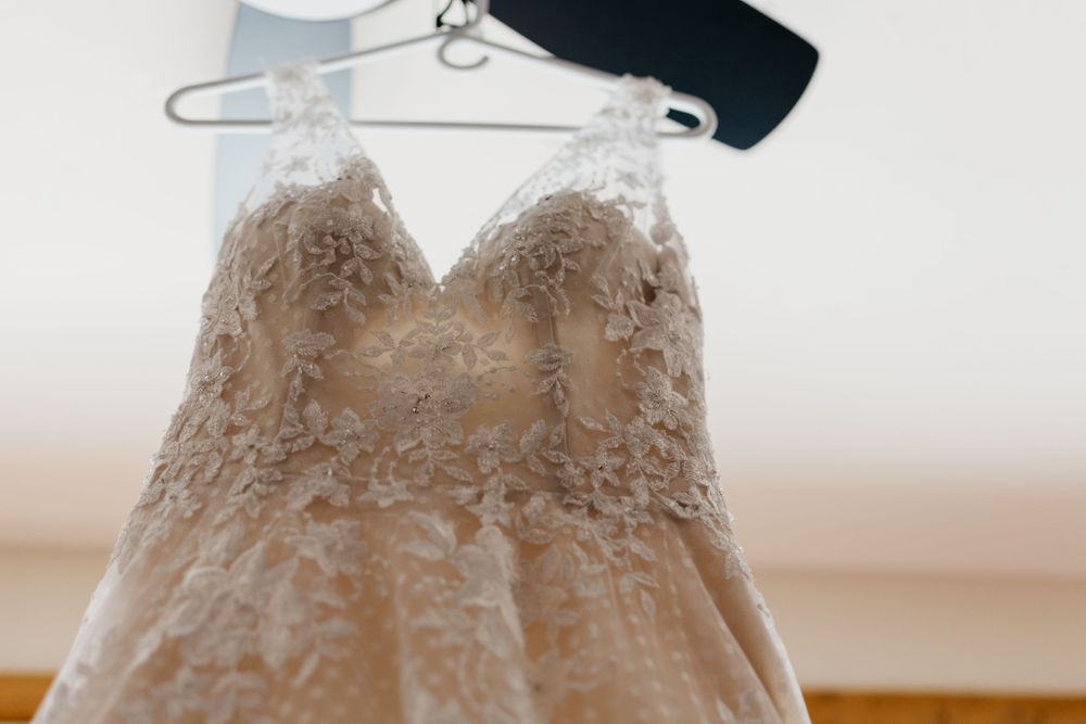Breckenridge, Wedding, Getting ready, portraits, the lodge, colorado, photographer, details, best CO weddings, winter
