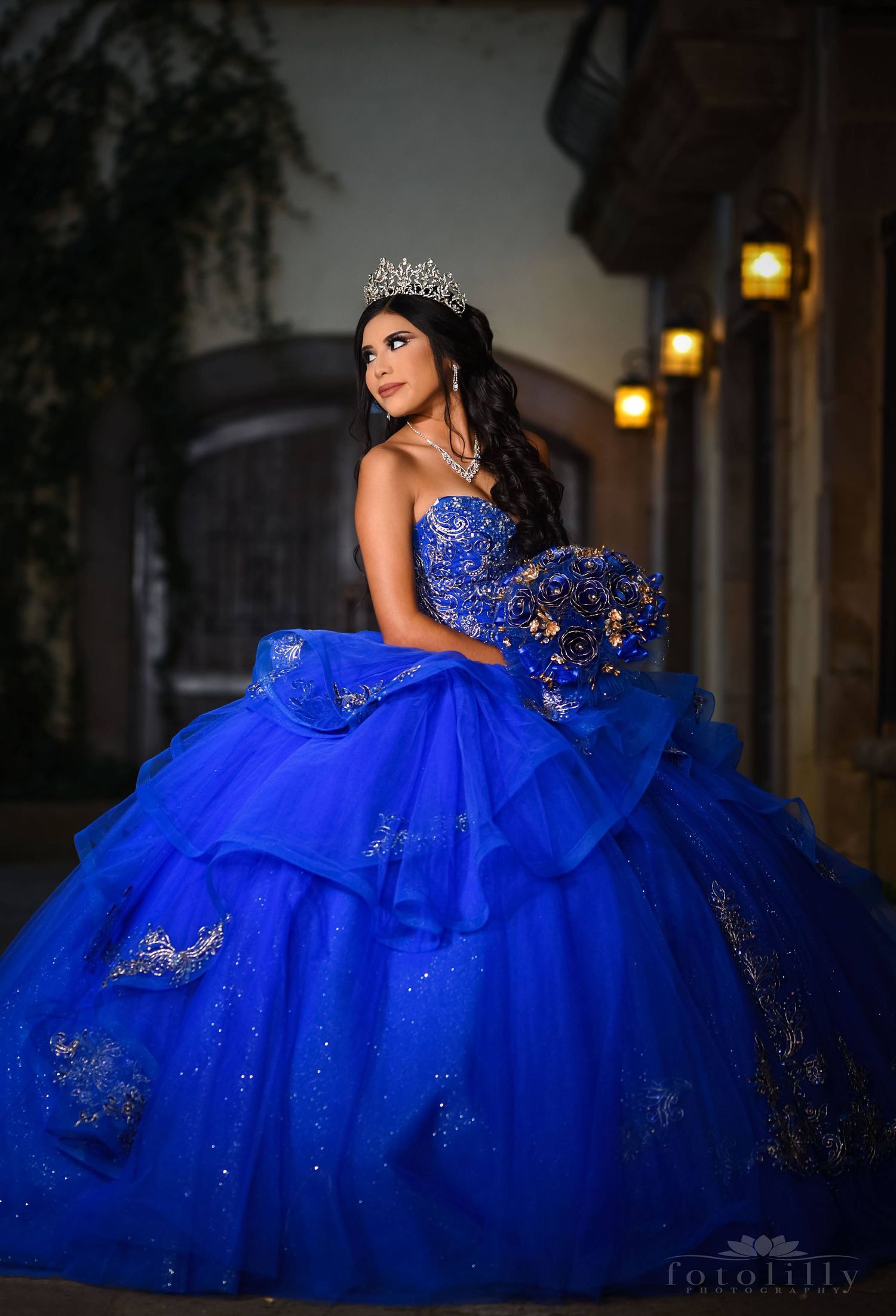 beautiful blue quince dress photography session fotolilly photography