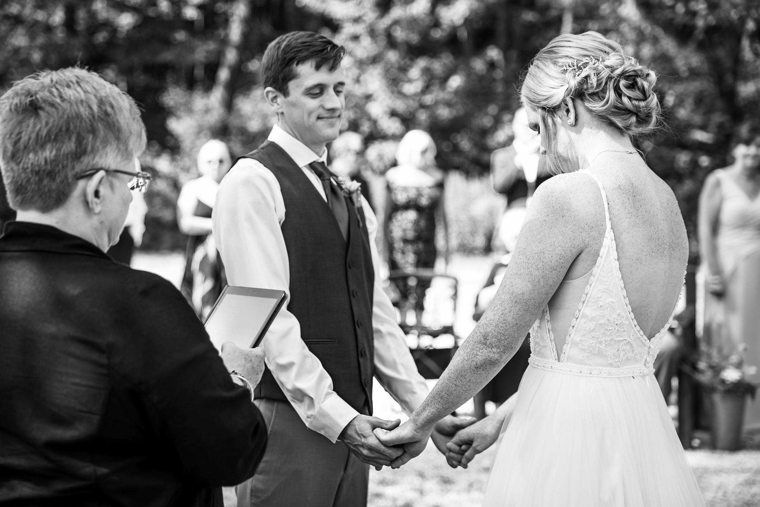 Charming rustic backyard wedding in Mount Brydges Ontario by London photographer Shawn Van Daele