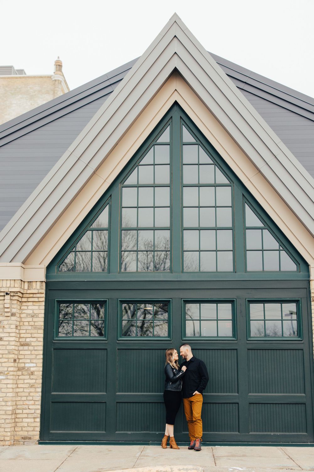Urban setting engagement photo in Minneapolis MN.