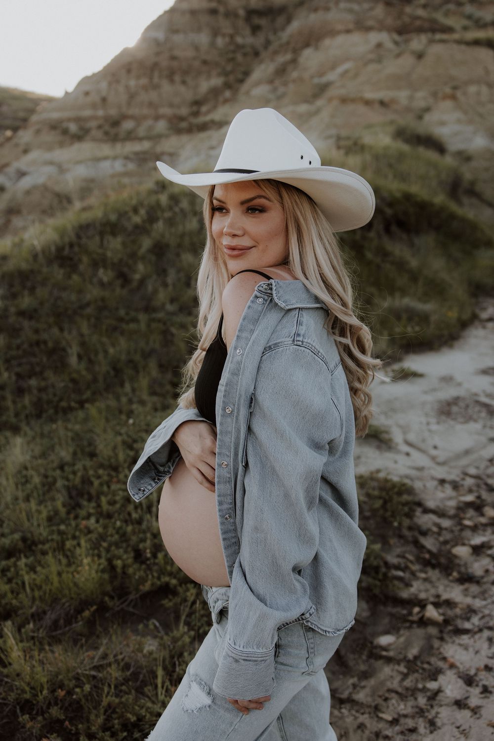 Calgary maternity photographers