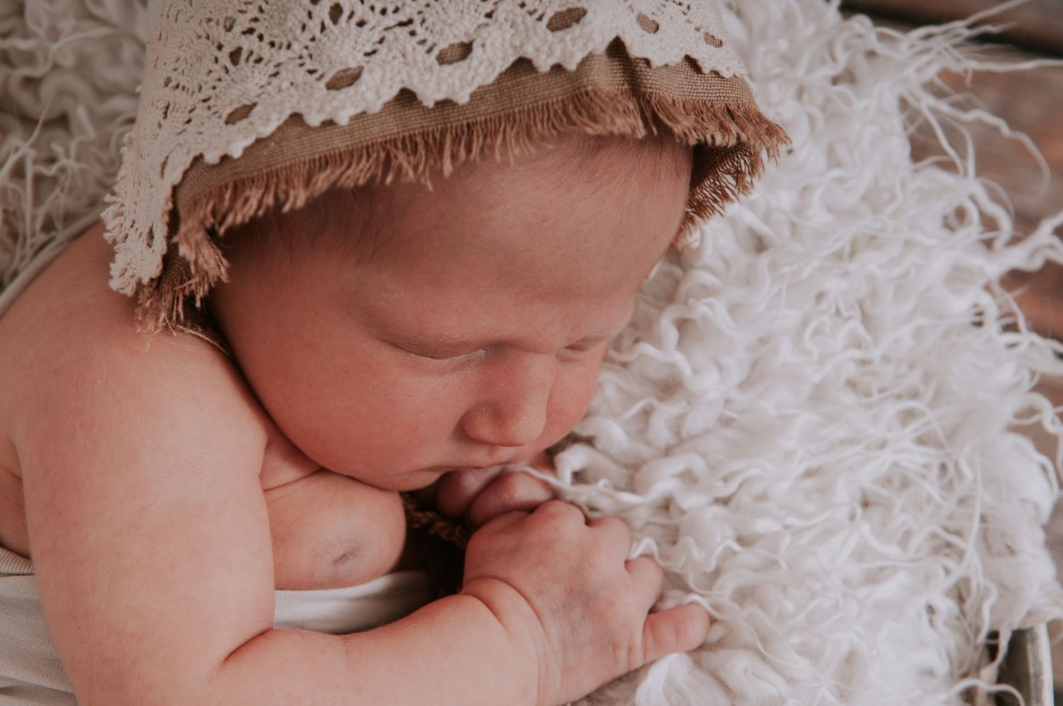 Beautiful newborn photographer by devon photographer Melanie Barnfield