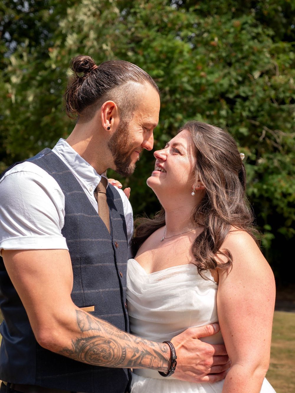 Mansfield Registry office wedding photographer Nottingham Derby